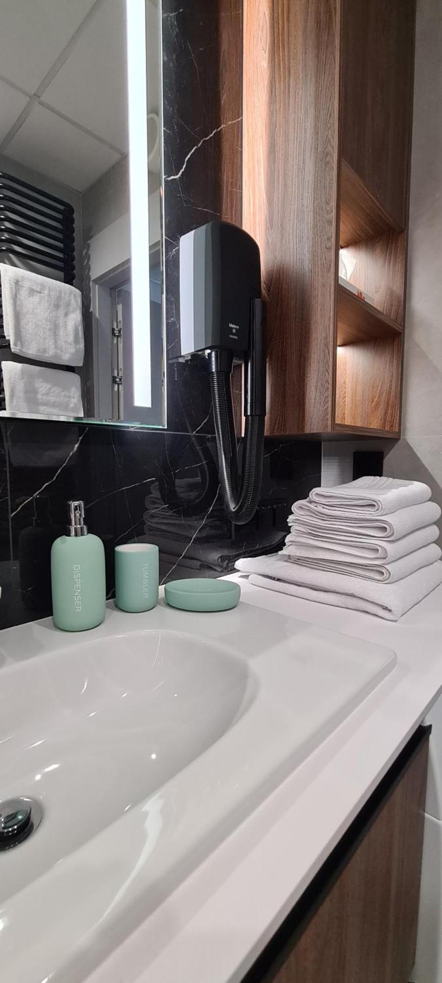 Luksusowy Apartament Bliska Wola Saba Varsó Kültér fotó