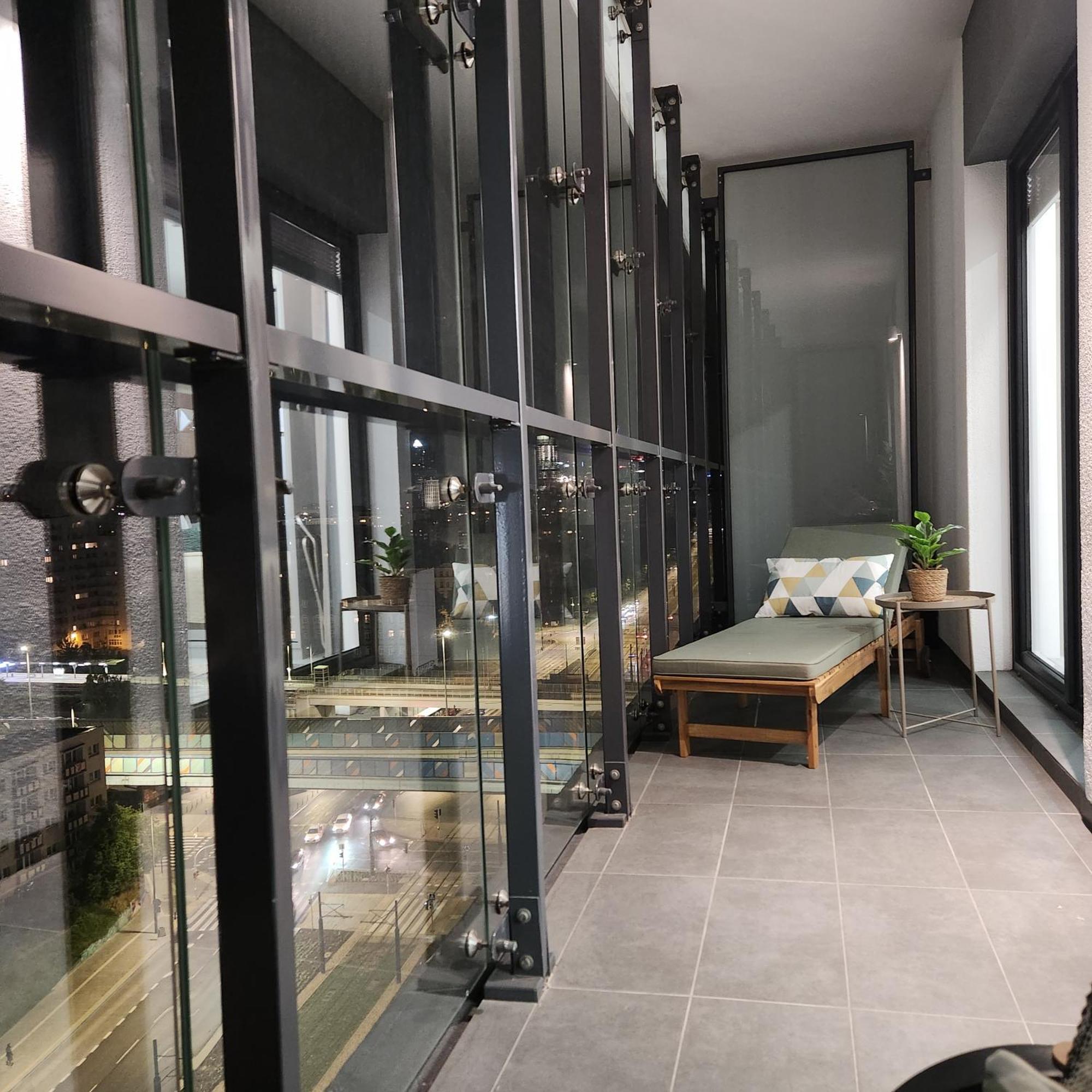 Luksusowy Apartament Bliska Wola Saba Varsó Kültér fotó