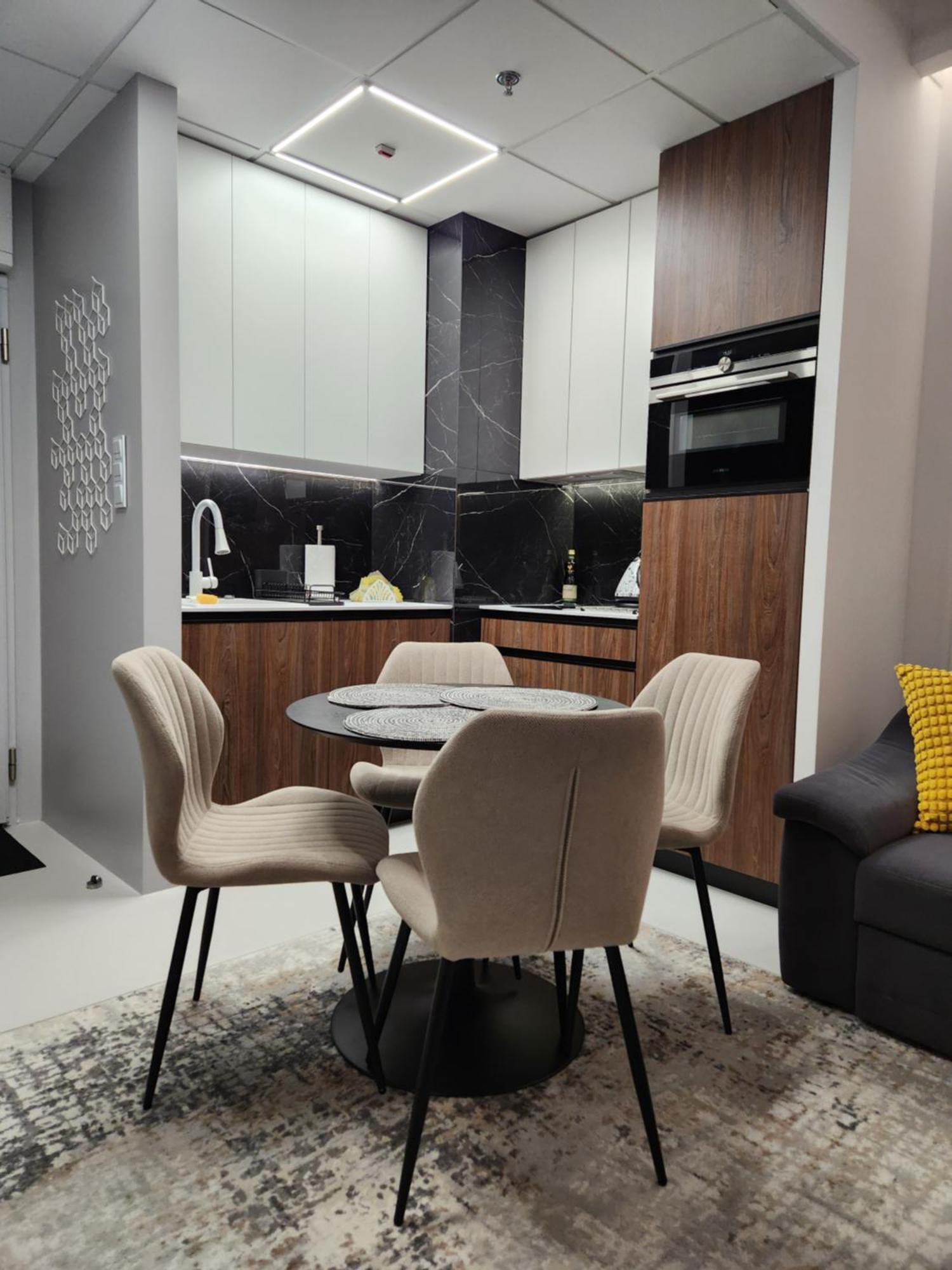 Luksusowy Apartament Bliska Wola Saba Varsó Kültér fotó